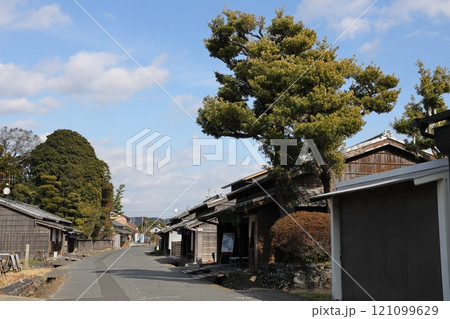 東海道 島田宿の街並み 121099629