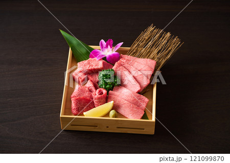 国産和牛 焼肉用 盛り合わせ 国産和牛 焼肉用 盛り合わせ 121099870