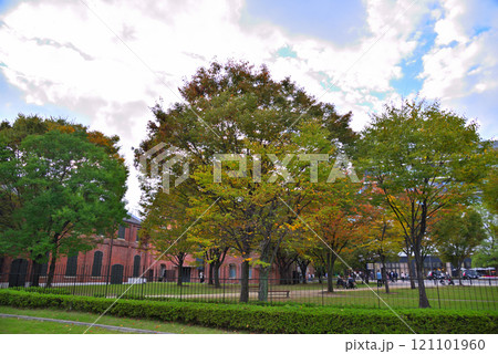 《愛知県》名古屋都市風景　秋のノリタケの森 121101960