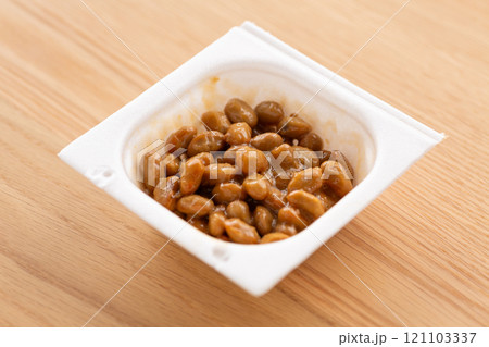 パック入りの大粒納豆 121103337