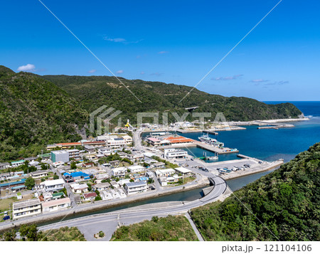慶良間諸島 渡嘉敷島にある港の見える丘公園から見た景色 慶良間諸島 渡嘉敷島にある港の見える丘公園から見た景色 121104106