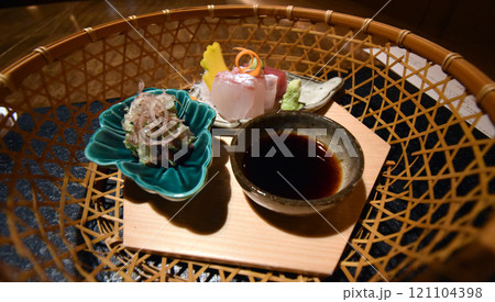 コース料理のお刺身 コース料理のお刺身 121104398