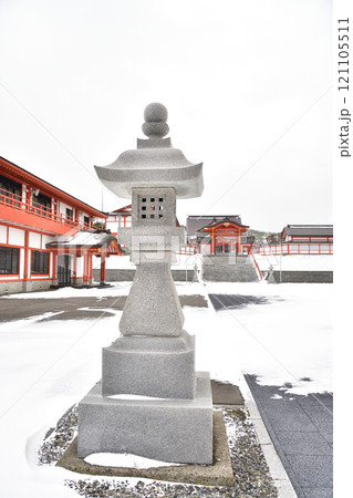 冬の北海道江差町で八大龍王神江聖団本宮の境内の風景を撮影 冬の北海道江差町で八大龍王神江聖団本宮の境内の風景を撮影 121105511