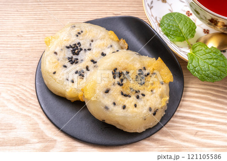 黒ごまチーズパン 黒ごまチーズパン 121105586