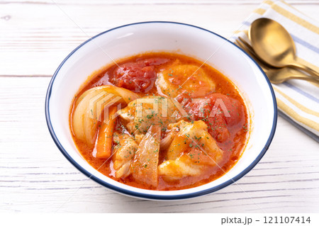 鶏もも肉のトマト煮 121107414