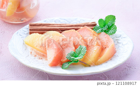 林檎のコンポート ( シナモンアップル ) 林檎のコンポート ( シナモンアップル ) 121108917