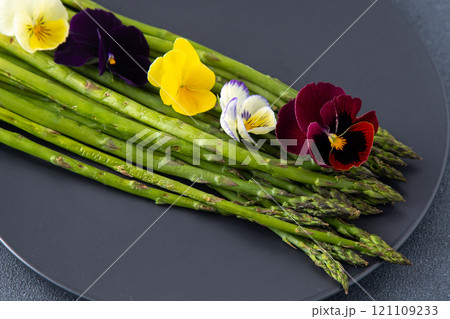 Bunch of green asparagus Bunch of green asparagus 121109233
