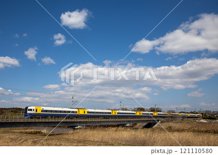 青空の鉄橋 121110580