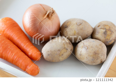 煮込み野菜のセットイメージ　(写真素材) 121111342