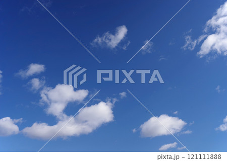 空　青空　雲　風景　自然　背景素材　バックグラウンド 121111888