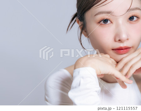 女性の美容ポートレート スキンケア コスメ 女性の美容ポートレート スキンケア コスメ 121115557