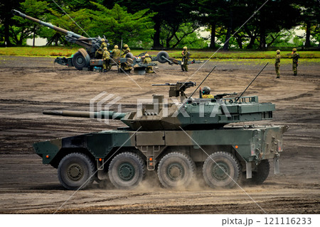 中部・陸上自衛隊・富士学校記念行事・戦果拡大に向かう16式機動戦闘車・静岡県小山町(1) 中部・陸上自衛隊・富士学校記念行事・戦果拡大に向かう16式機動戦闘車・静岡県小山町(1) 121116233