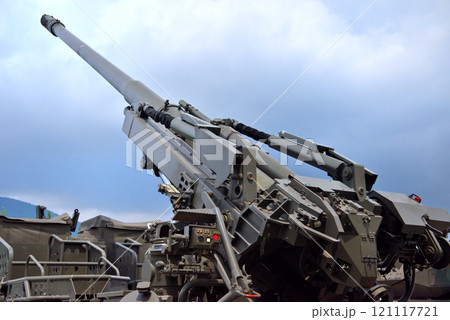 中部・陸上自衛隊・富士学校記念行事の展示・新装備の19式装輪自走155mm榴弾砲・静岡県小山町(1) 121117721