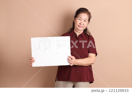 Senior East Asian Woman 121120033