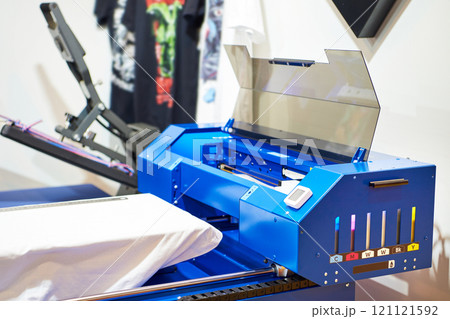 T-shirt and fabric printer 121121592
