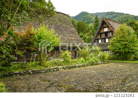 秋の白川郷 121123261