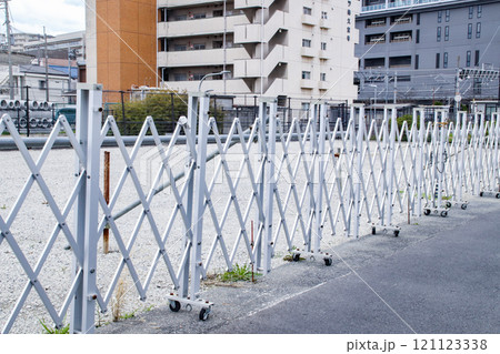 工事用・蛇腹フェンス（伸縮フェンス） 121123338