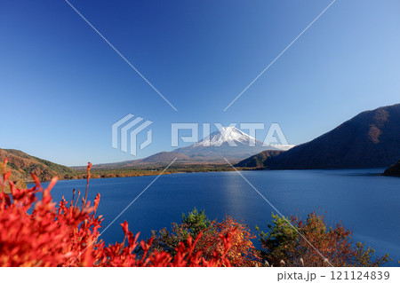 秋の富士山 121124839