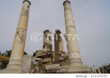 トルコ イズミル付近 エフェソス遺跡の遺跡群 トルコ イズミル付近 エフェソス遺跡の遺跡群 121125333