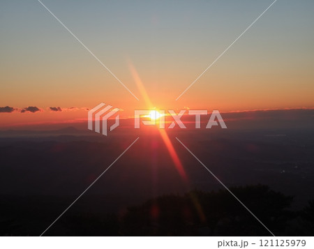 赤城山から見る筑波山と日の出2 121125979