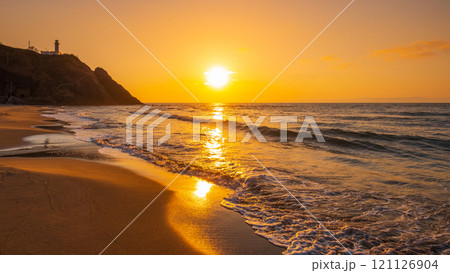 角田浜の夕暮れ 121126904