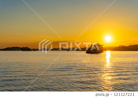 日本三景松島 島めぐり 松島湾一周「仁王丸コース」伊勢島 121127221