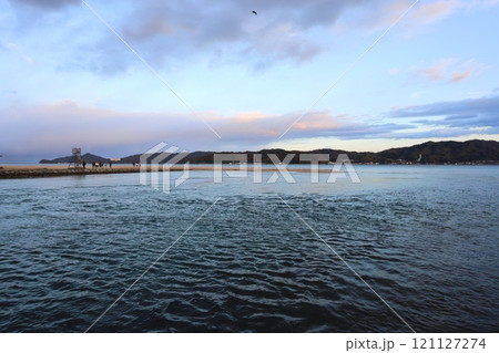 天橋立 宮津湾の夕暮れ 天橋立 宮津湾の夕暮れ 121127274