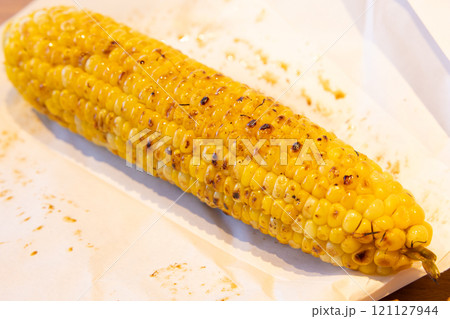 美味しい焼きとうもろこし 121127944