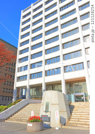 三重県四日市市、四日市市役所の風景 121128254