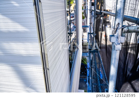 戸建て家屋の外壁修繕工事 121128595