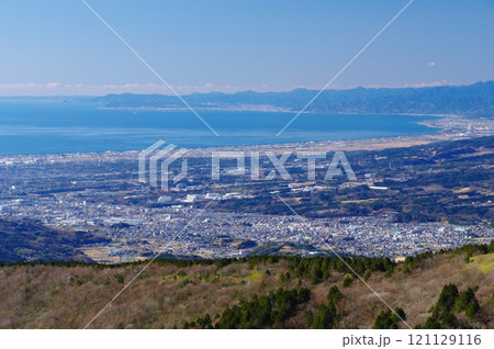 箱根・杓子峠から望む冬の駿河湾 箱根・杓子峠から望む冬の駿河湾 121129116