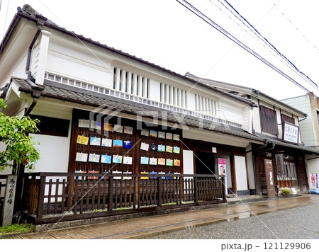 童謡詩人 金子みすゞ記念館の入口の風景 山口県長門市仙崎 121129906