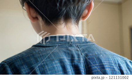 チェックの服を着た子供のうなじ,generative ai_ワイド 121131002