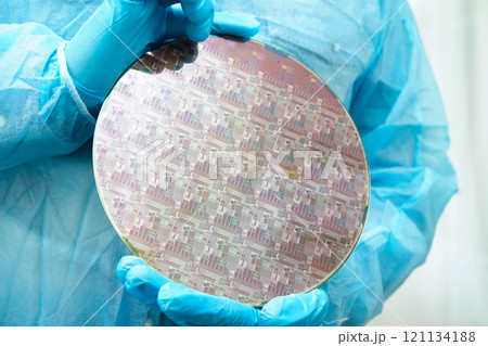 Silicon wafer for manufacturing semiconductor of integrated circuit. Silicon wafer for manufacturing semiconductor of integrated circuit. 121134188
