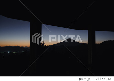 菜の花台の展望台から見える富士山 121135038