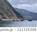 気持ちのいい快晴の日の空と海と島 121135308