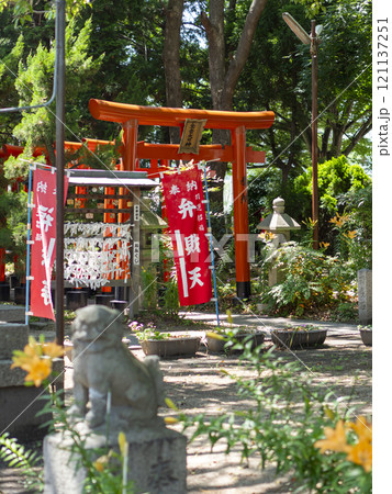 川辺八幡神社の境内社「金吉大明神」の鳥居 川辺八幡神社の境内社「金吉大明神」の鳥居 121137251