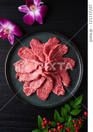 国産和牛　焼肉用　赤身 121137287