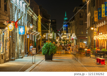 Montreal, Quebec, Canada - August 18 2021 : Night view of Old Montreal. Saint Paul Street (Rue Saint-Paul). Montreal, Quebec, Canada - August 18 2021 : Night view of Old Montreal. Saint Paul Street (Rue Saint-Paul). 121138262