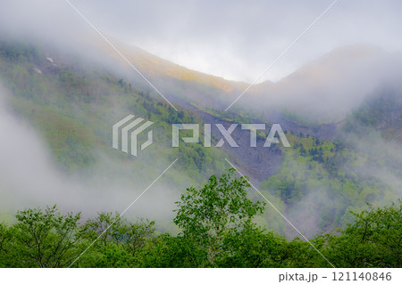 山の風景 121140846
