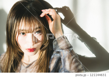 女性ポートレート　ビューティー 121144631