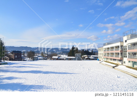 JR東日本飯山線の越後川口駅から十日町駅までの風景(2022年12月) JR東日本飯山線の越後川口駅から十日町駅までの風景(2022年12月) 121145118