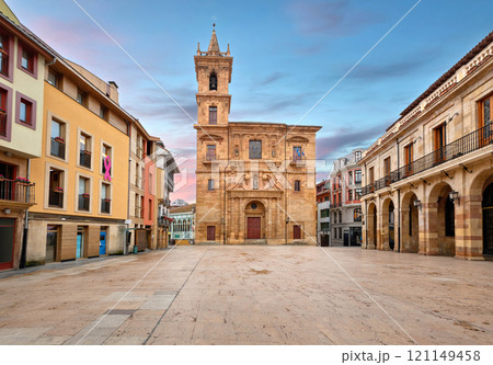 Iglesia de San Isidoro el Real in Oviedo 121149458
