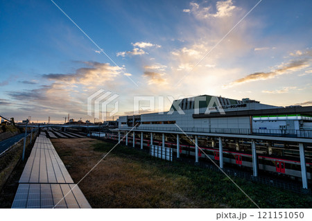 北総線、千葉ニュータウン中央駅の美しい風景 北総線、千葉ニュータウン中央駅の美しい風景 121151050