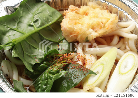 調理前の鍋焼きうどん 調理前の鍋焼きうどん 121151690