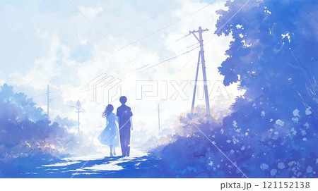 静かな青い道を歩くカップル｜夏・自然・電柱・ロマンチックな風景 121152138