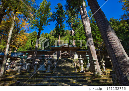 紙の神様をまつる神社の秋　岡太神社・大瀧神社　 121152756