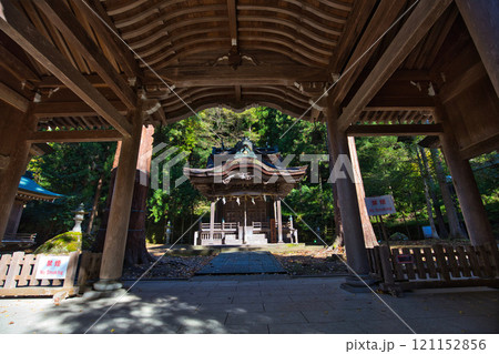 紙の神様をまつる神社の秋　岡太神社・大瀧神社　 121152856