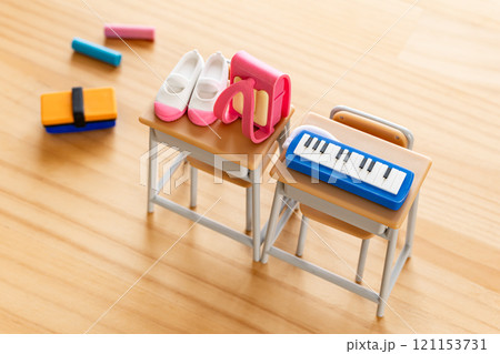 小学校　小学生　学校　入学準備 121153731