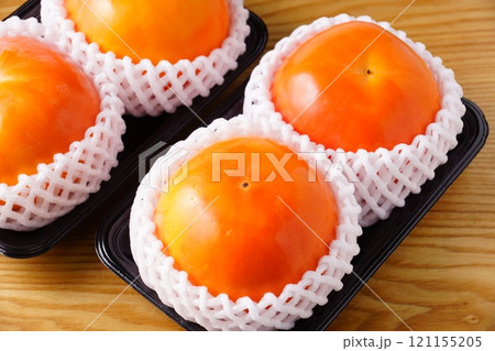 奈良県産の富有柿 121155205